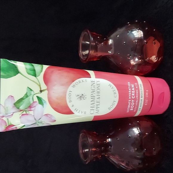 At and body works lotion - Picture 1 of 2